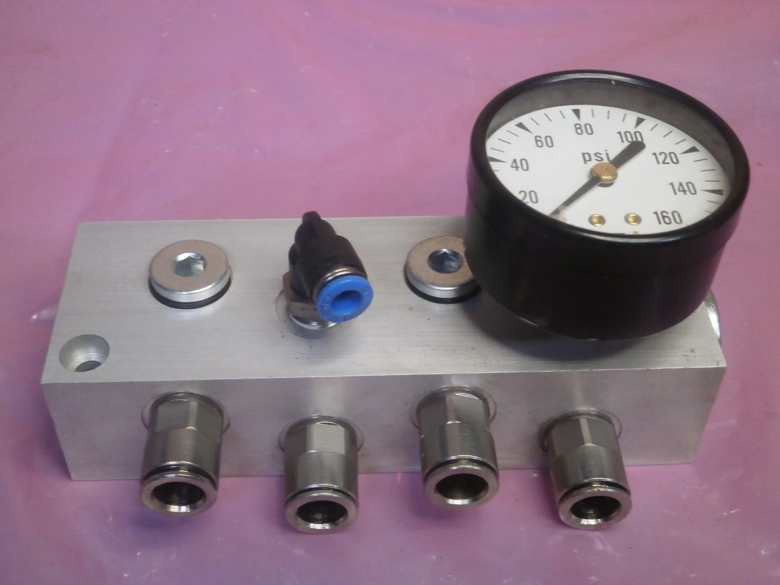 USED USG GAUGE 0-160 PSI