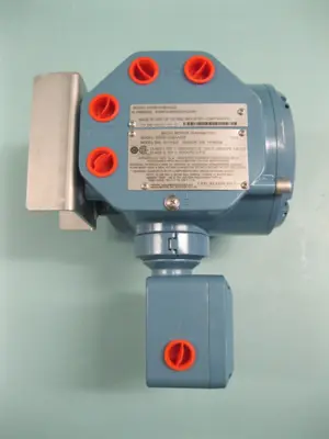 NEW Micro Motion 5700 R12 ABAAZZZ AAZZZMV