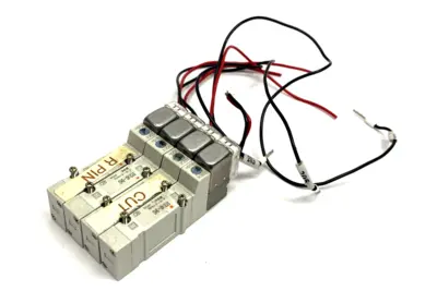5SY3140-5HD | SMC  Pneumatic Solenoid Valve, DAMAGED PUSH-LOCK, LOT OF 4 - For parts or not working