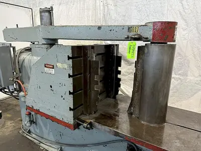 USED 1975 BULLDOZER TYPE 300 TON
