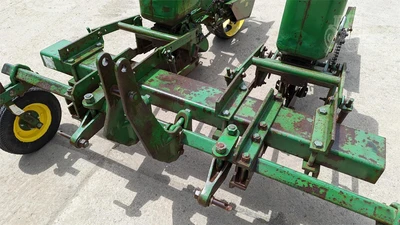 USED JOHN DEERE 80