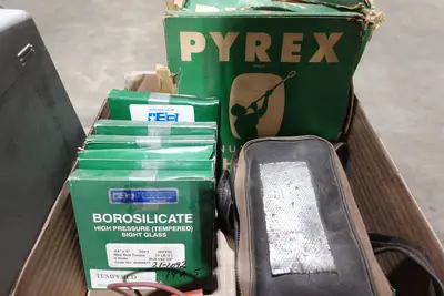 PALLET OF ASSORTED LAB EQUIPMENT