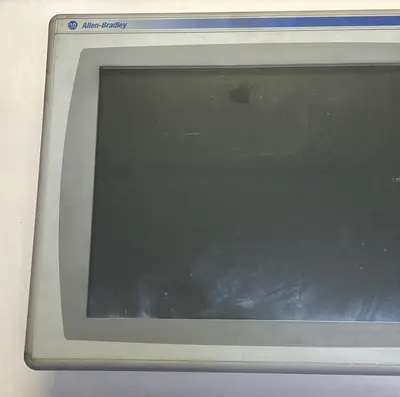 USED ALLEN-BRADLEY 2711P-RDT15C
