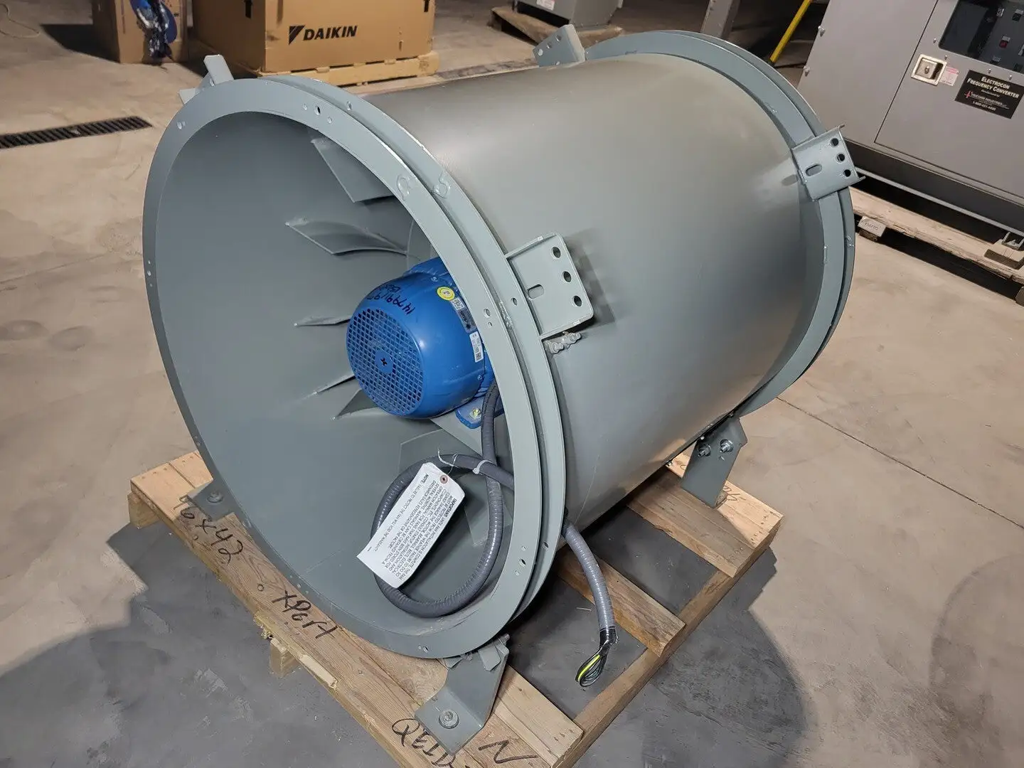 NEW GREENHECK QEID-24-300-85-A100-X