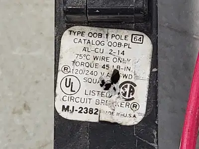 USED SQUARE D QOB120
