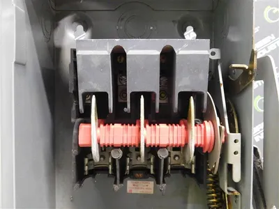 Square D H362 Safety Switch Series E1 60A 600VAC/DC Type 1 Enclosure Used