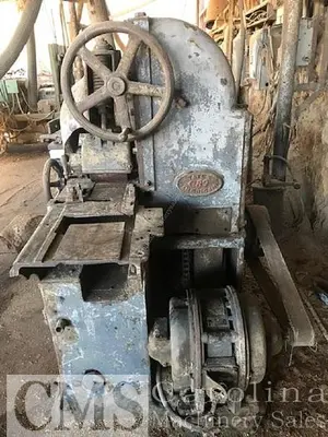 USED YATES AMERICAN C89 5 HEAD MOULDER