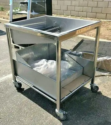 Donut Glazing Table