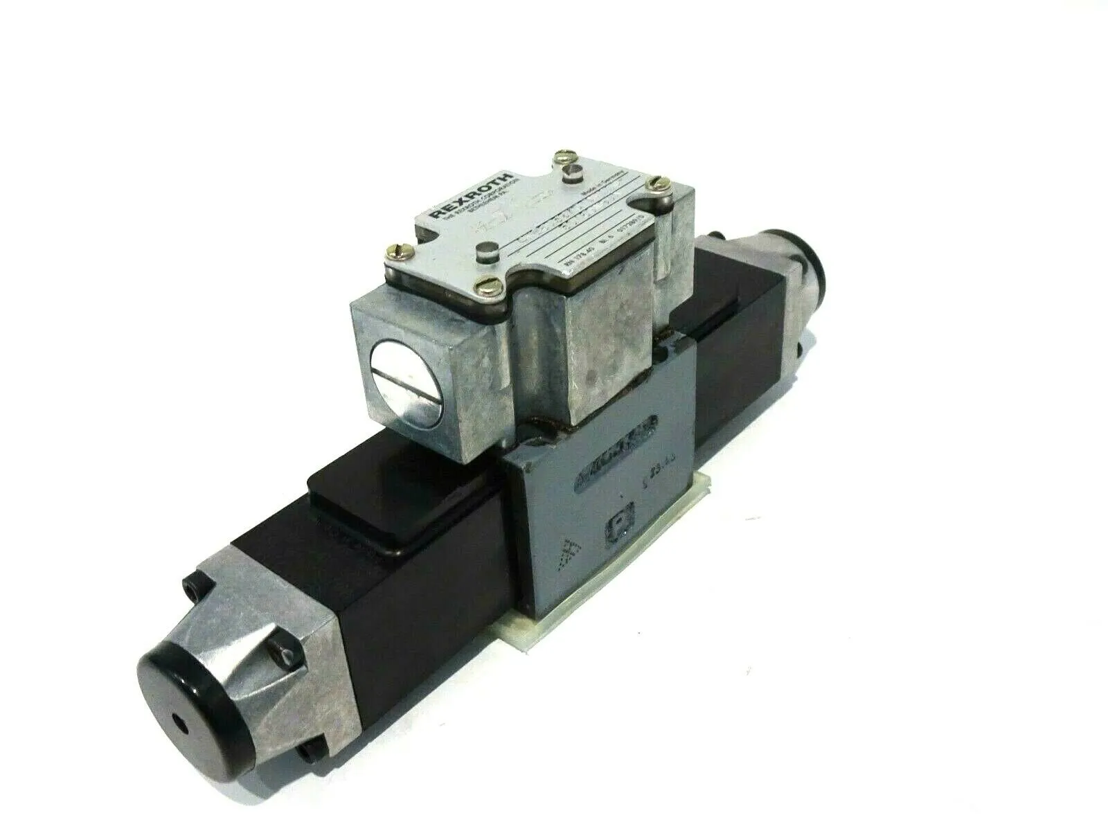 NEW REXROTH 4WE6D52 / 0FAW110-50 / 60N9DA VALVE 4WE6D520FAW1105060N9DA