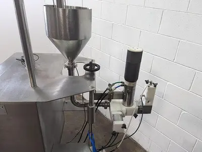 USED 2001 CA.VE.CO. D/135