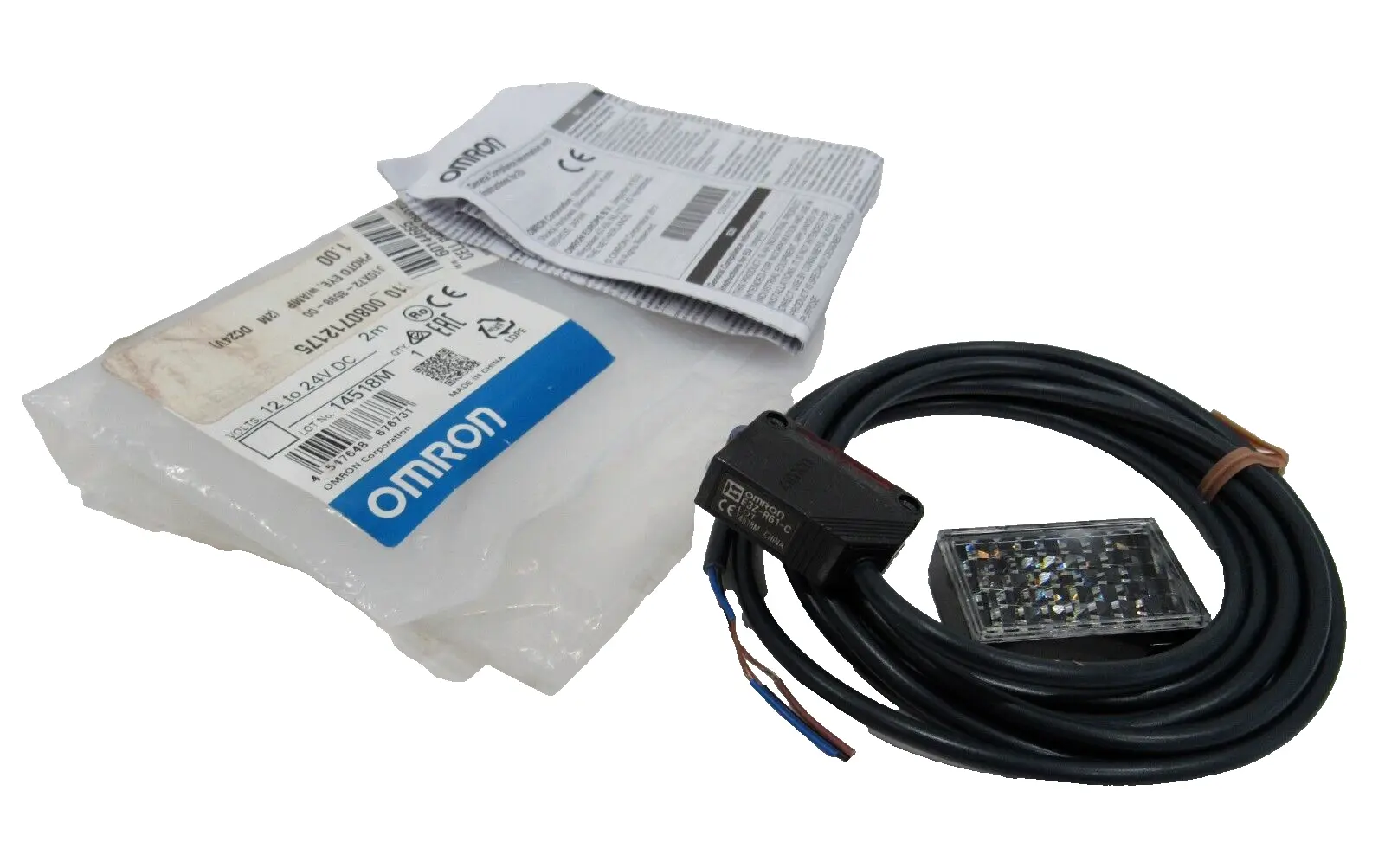 NEW OMRON E3Z-R61-C PHOTOELECTRIC SWITCH E3ZR61C