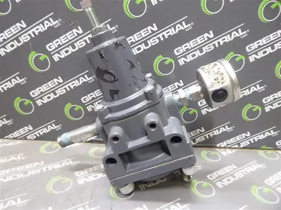 Numatics R890-02F Air Pressure Regulator 0-120 PSIG Used