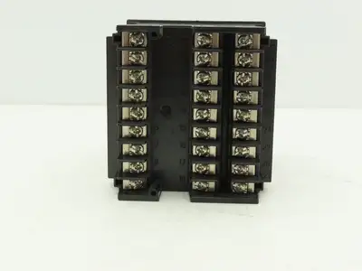 Honeywell UDC2500 Digital Temperature Controller DC2501-CE-0A00-200-00000-00-0