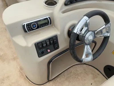 Used 2015 BENTLEY 220 FISH N RIDE Boats (Misc) Michigan US | Miedema Asset Management Group #1693321