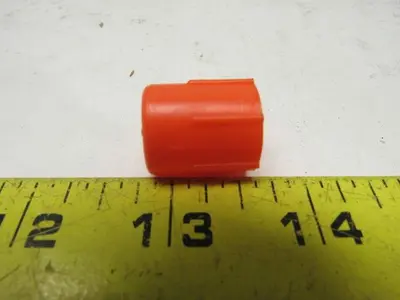 Niagara Plastics TC-63 Threaded Plastic Caps 5/8-18 Lot of 3992