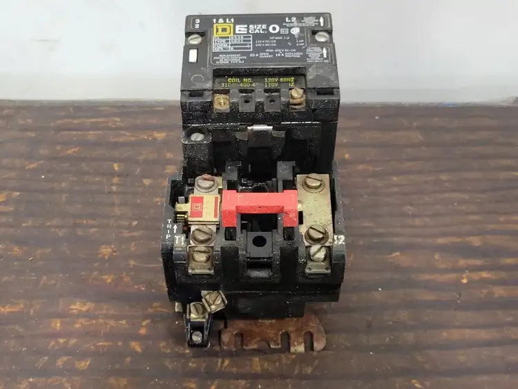 Used SQUARE D 8536SBO1V02 Switchgears British Columbia CA | Lenmark #242495