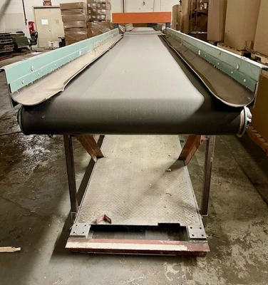 Flatbelt Conveyor With Eriez Metal Detector