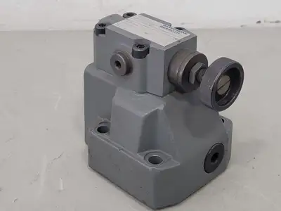 NEW REXROTH DR 20-4-53/100Y