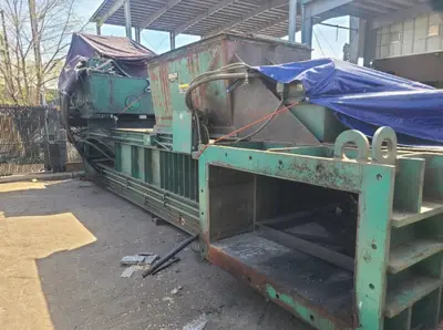 Harris HRB 100 HP 2 Ram Baler / Bale Release Door / Northeast