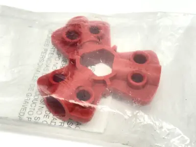 64221 | Brady  Pneumatic Quick-Disconnect Lockout - New