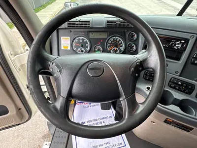 Used 2018 FREIGHTLINER CASCADIA Conventional trucks Florida US | Truck and Van Outlet #1509230