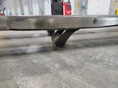 USED RAYMOND 8410