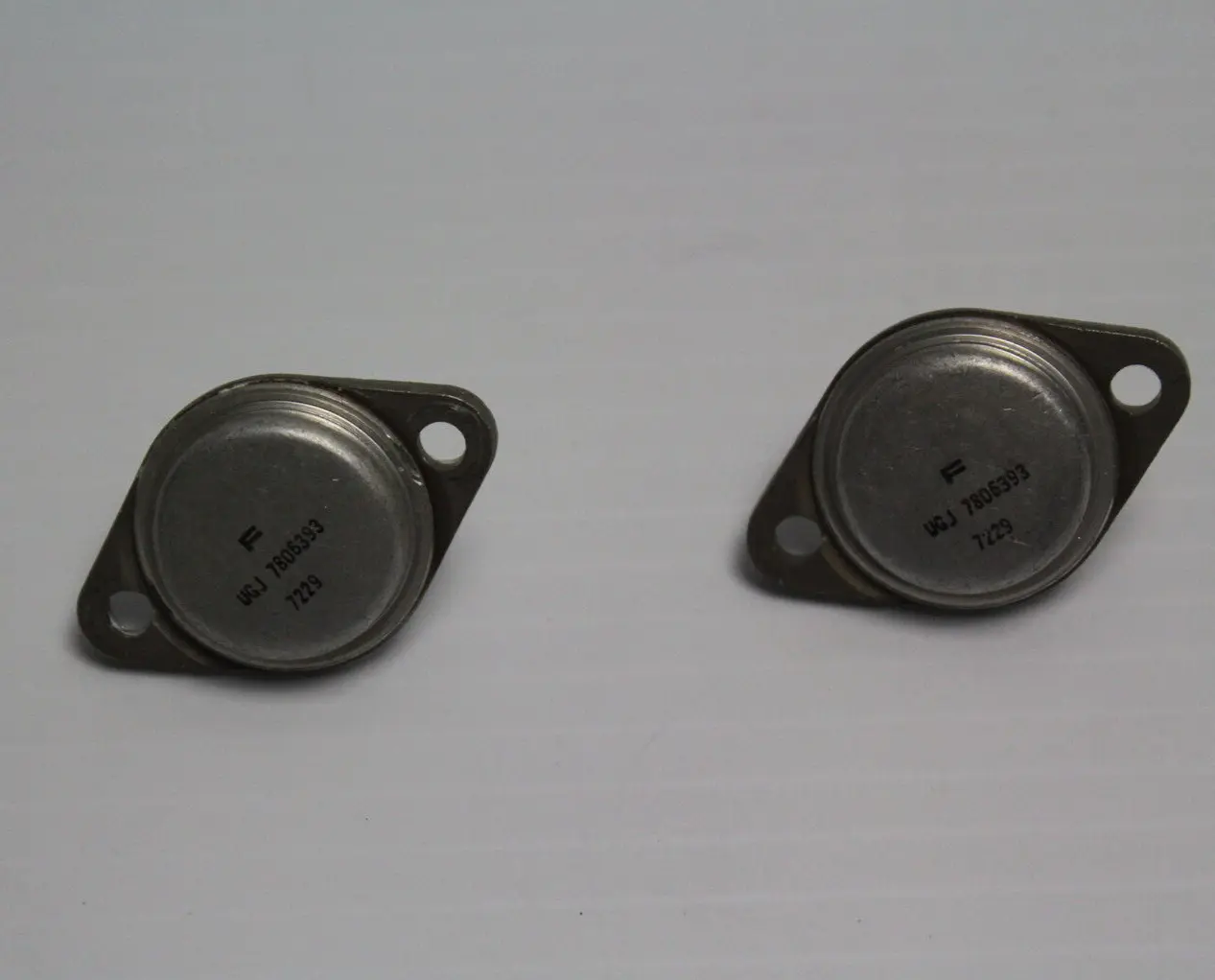 New | in-Stock Fairchild Industries UGJ7806393 Transistors California US | Davliegogo LLC #1707838