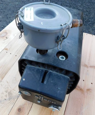 USED BUSCH VACUUM PUMP SV 1040 B 000 INXX