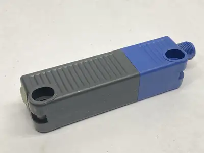 USED SCHMERSAL ELECTRONIC SAFETY SWITCH/SENSOR 101216957