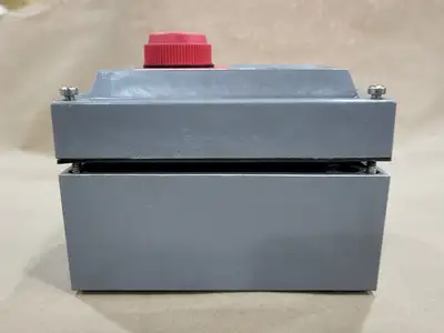 NEW ALLEN-BRADLEY 800H-2HA4R