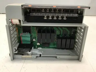 USED ALLEN BRADLEY 1769-OW8 SER B