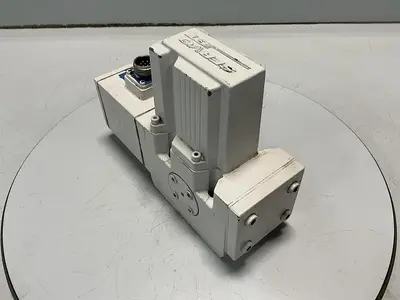 USED MOOG D661-5009