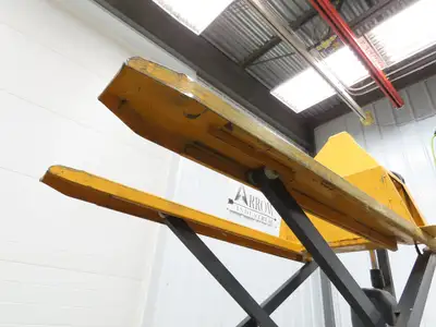 Multiton TMXE 27 X 45 Electric Pallet High Lift 2200lbs 32" Height 12V