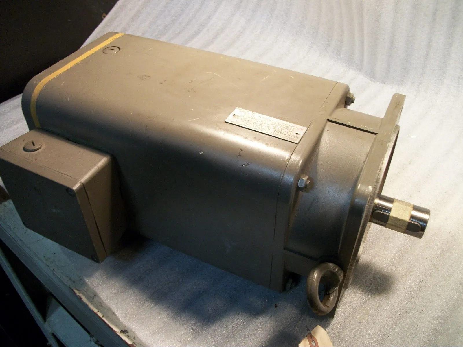 USED Siemens 1FT5104-0AC01-0-Z , 1-606-1040