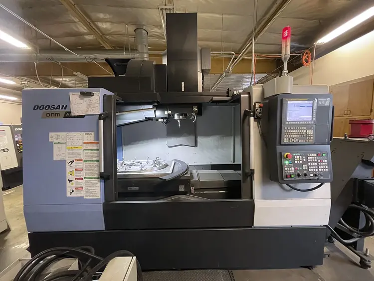 Used 2019 Doosan DNM5700 Vertical Machining Centers California US | Machine Tool Bids #1352390