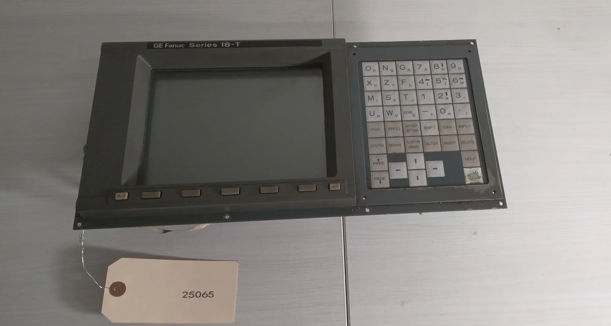USED FANUC Fanuc 18-T LCD/MDI Unit