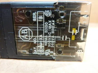 USED ALLEN BRADLEY 800MR-HX2B