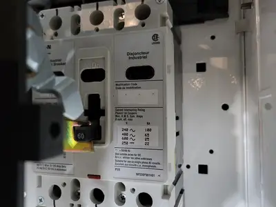 60/15A, 3 Pole, 600V Circuit Breaker HFD  Bucket for Freedom 2100 MCC Frame