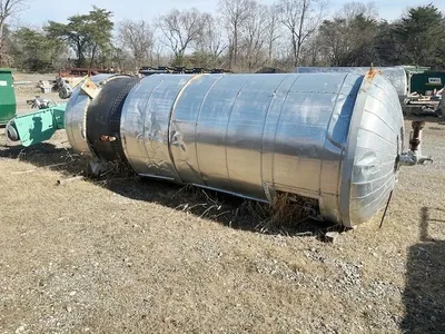 USED PAUL MUELLER 2550 GALLON