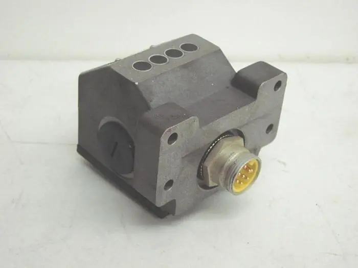 Used BALLUFF BES-516-84-PA Relays & Switches Michigan US | Ideal Machinery #710046
