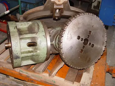 USED CINCINATTI RIGHT ANGLE HEAD