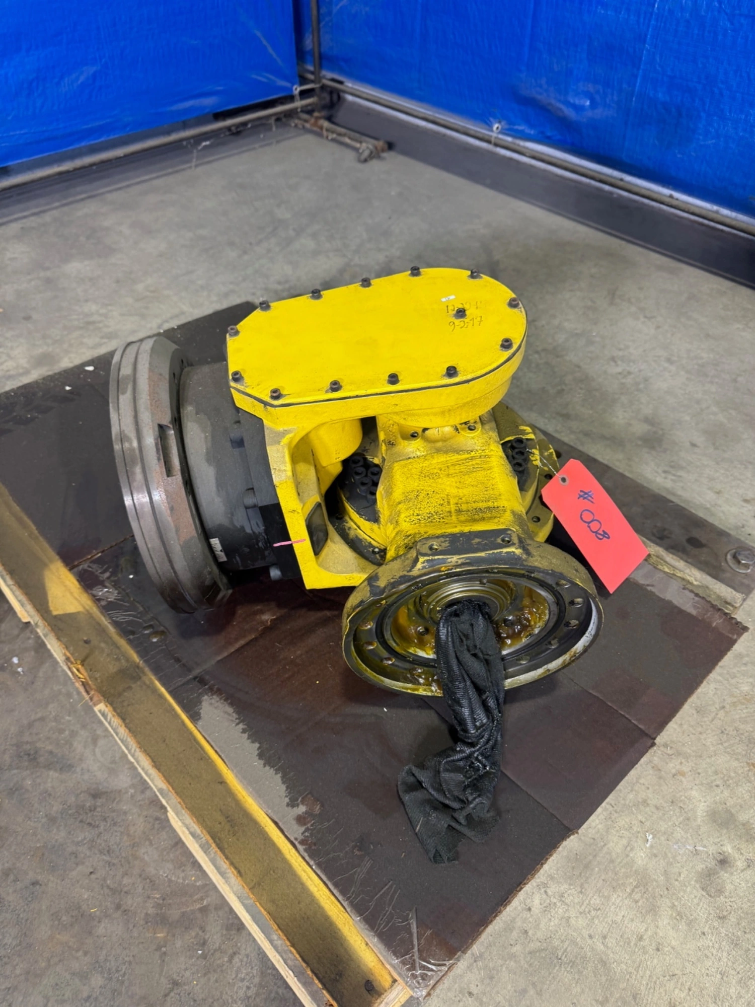 USED FANUC FANUC M900IA/600