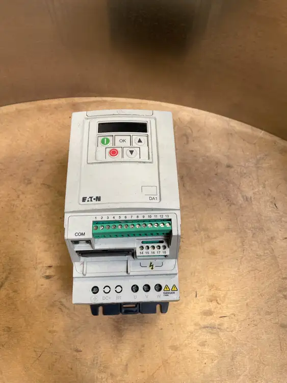 Used Eaton Eaton DA1-327D0FB-A20C Variable Speed Drives South Carolina US | Palmetto Automation #1161449