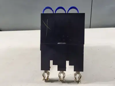Disconnect Switch w/ 3 Times 20 Amp Fuse LPJ-20SP