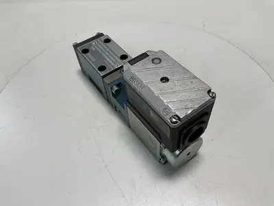 USED BOSCH 0 811 402 058