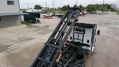 Used 2027 PETERBILT 548 Rolloff Trucks Texas US | Roll Off Truck World #1491958