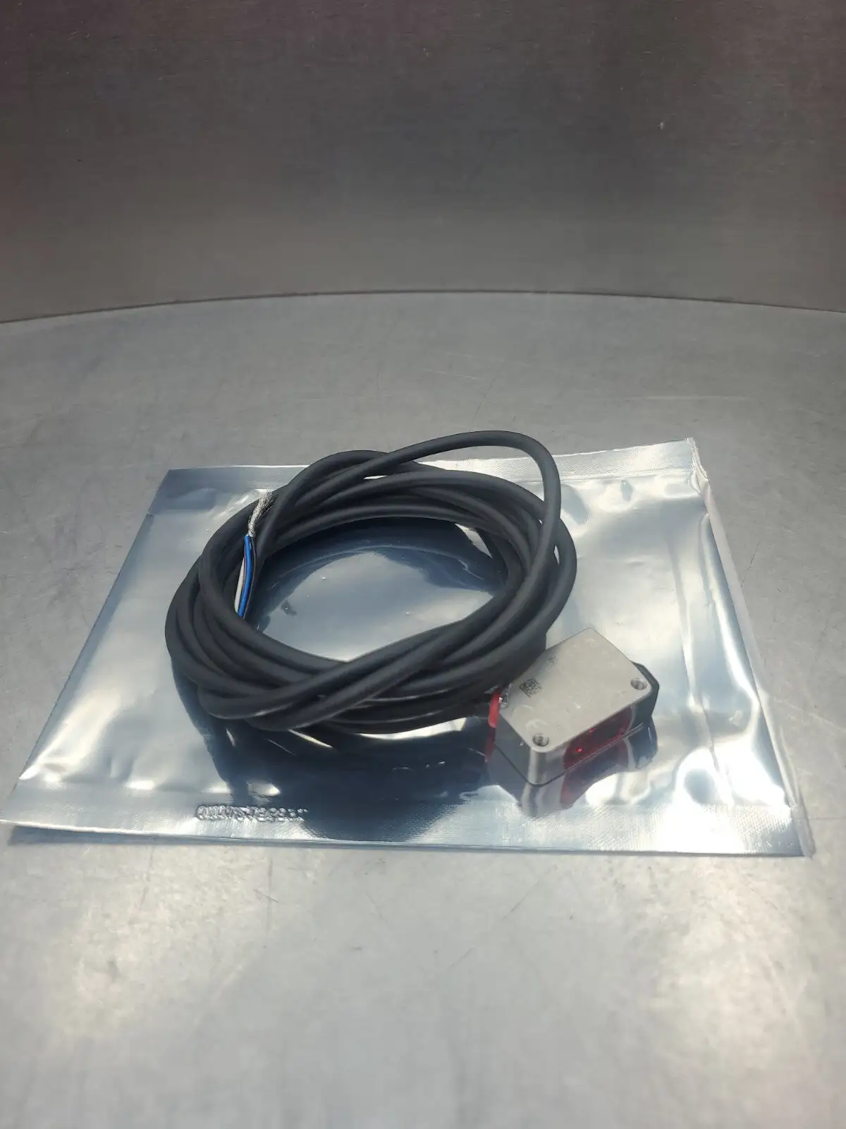 KEYENCE PR-G51P 10-30VDC Photoelectric Sensor. 5E-5/4