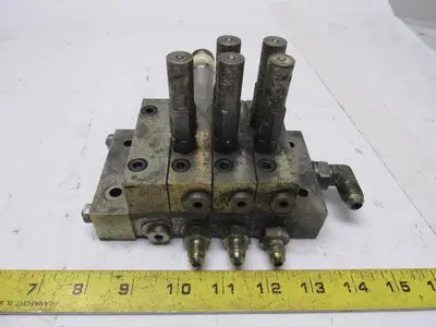 Lubriquip MSP-5T & MSP-5S 3 Station Liquid Divider Auto Lube Manifold Block