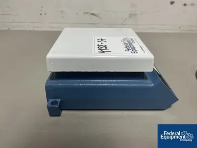 USED Cole-Parmer Cole-Parmer Digital Hot Plate Stirrer, Model 04644-10