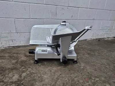 USED GLOBE G12